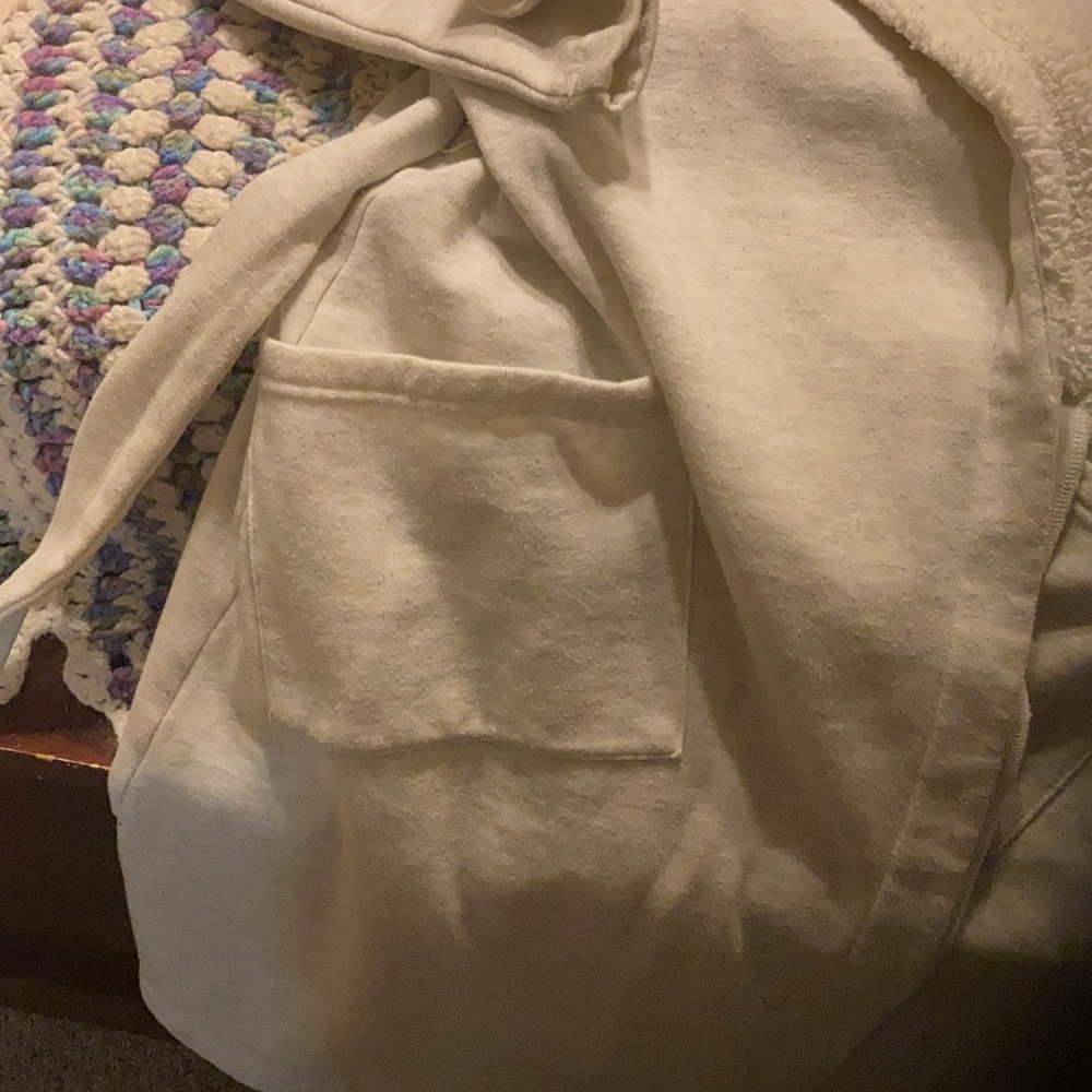 Quality Robe - Picture 5 of 7
